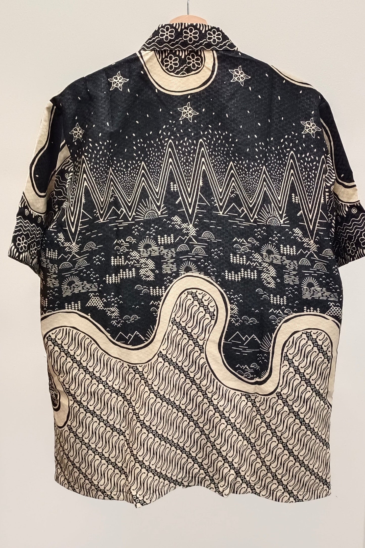 Men's Batik Shirt - Nightscape | Short Sleeves 2