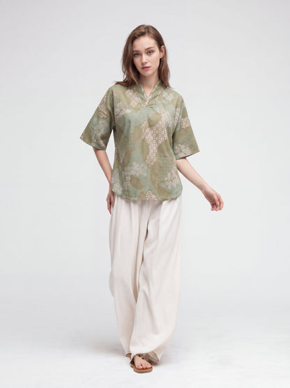 Women's Batik Kimono Top - Quiet Bloom