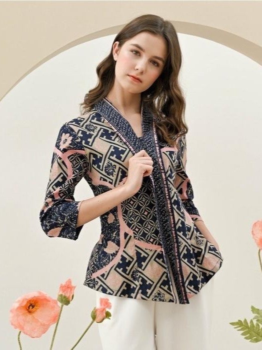 Women's Batik Kebaya - Artistic Heritage