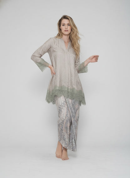 Women's Batik Kebaya Laluna Set Lace